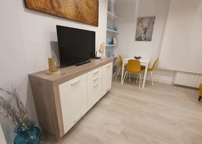 Apartment Jasjose Playa - Frente A San Lorenzo, 2 Hab, 6 Pax, Wifi - Vut-2047-as Gijón